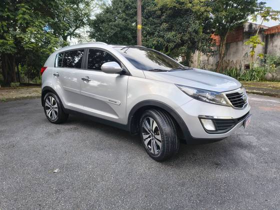 KIA SPORTAGE 2.0 EX 4X2 16V FLEX 4P AUTOMÁTICO KIA SPORTAGE 2.0 EX 4X2 16V FLEX 4P AUTOMÁTICO